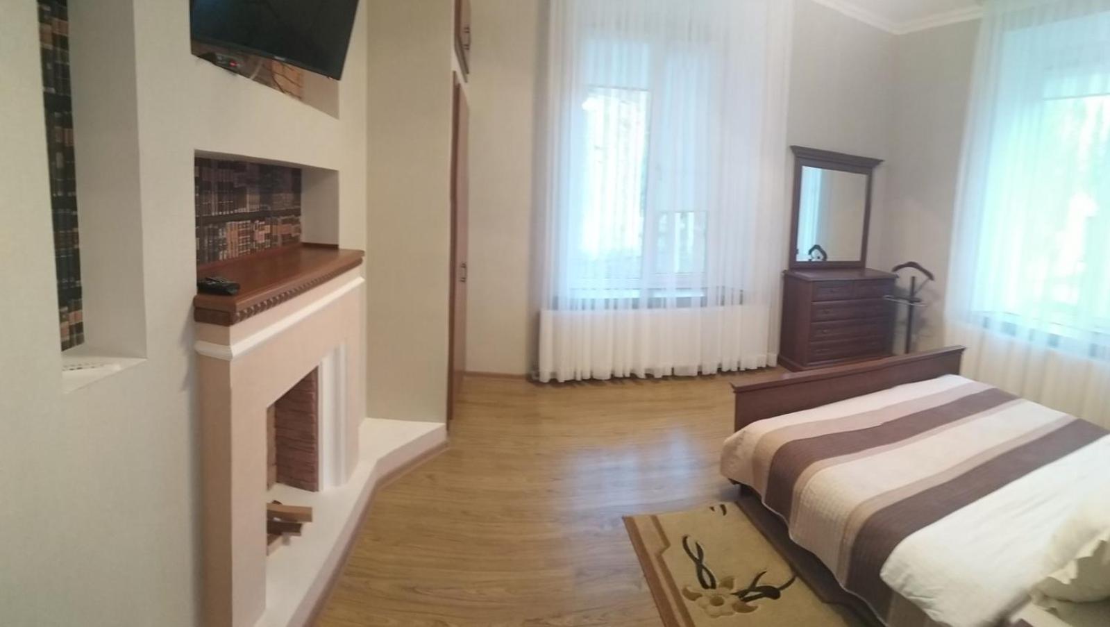 Отель Белый Камень Shevchenkiva Kültér fotó